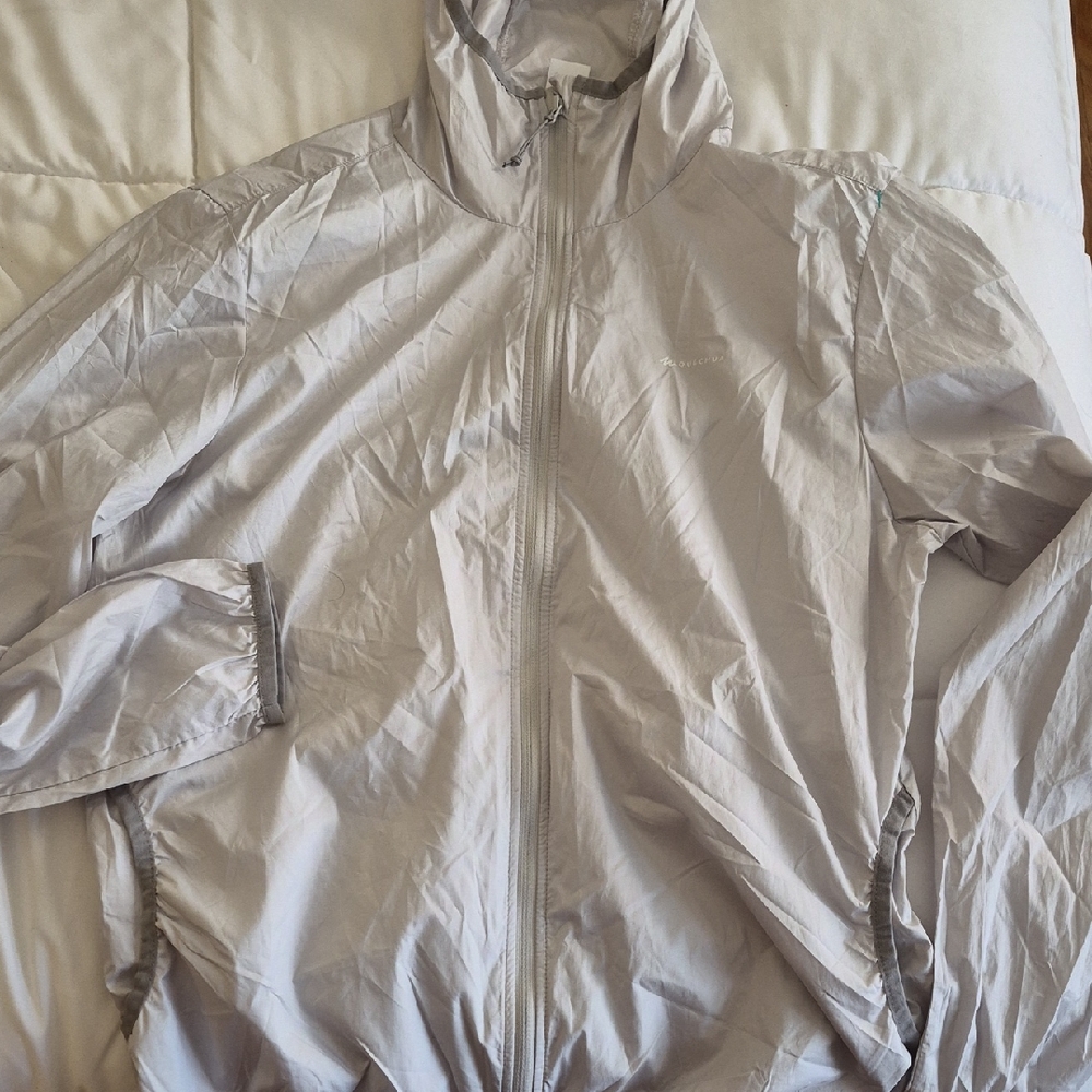 QUECHUA-DECATHLONLight Gray Windbreaker Jacket